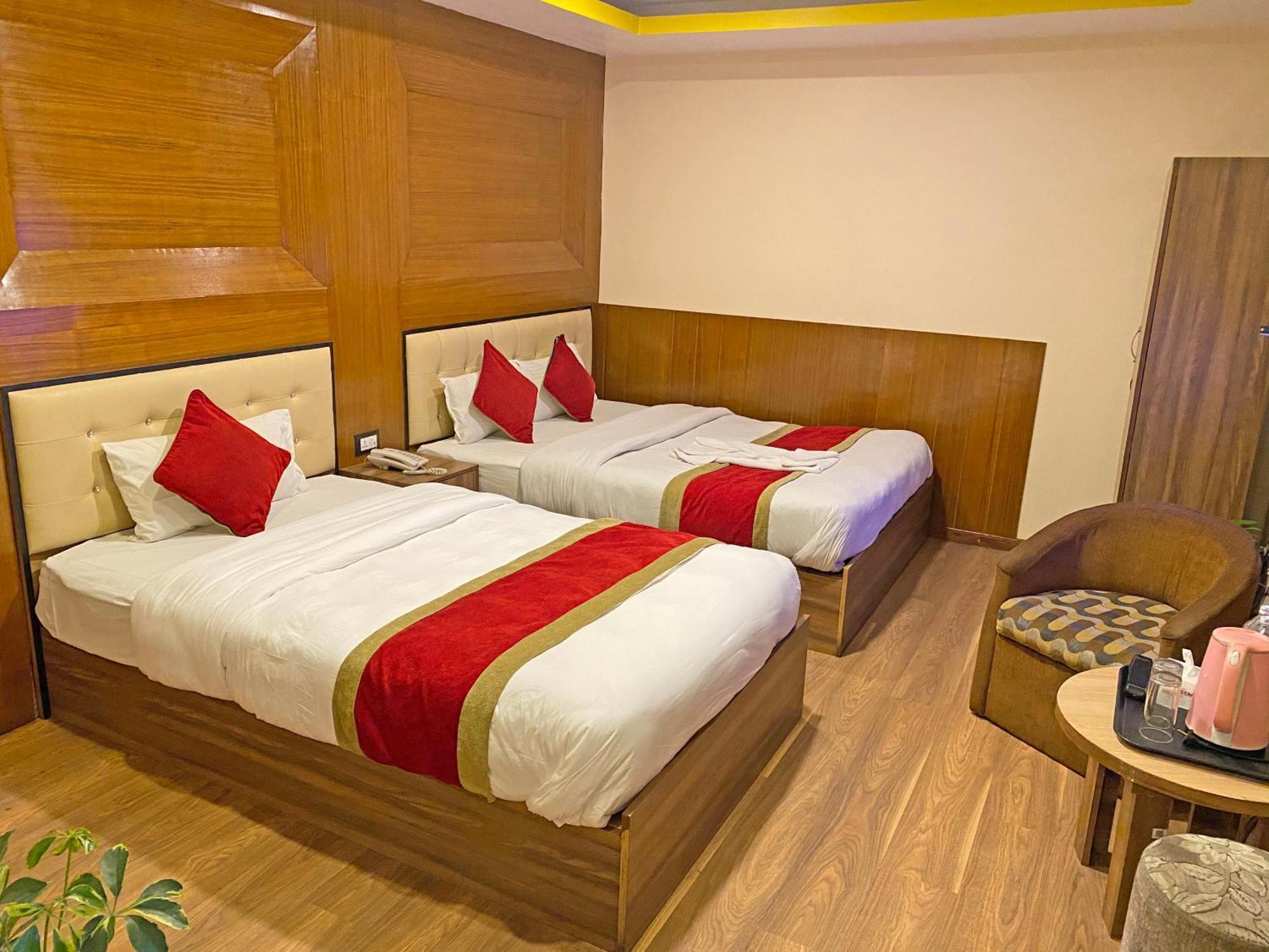 Hotel Airport Holiday Katmandu Kültér fotó