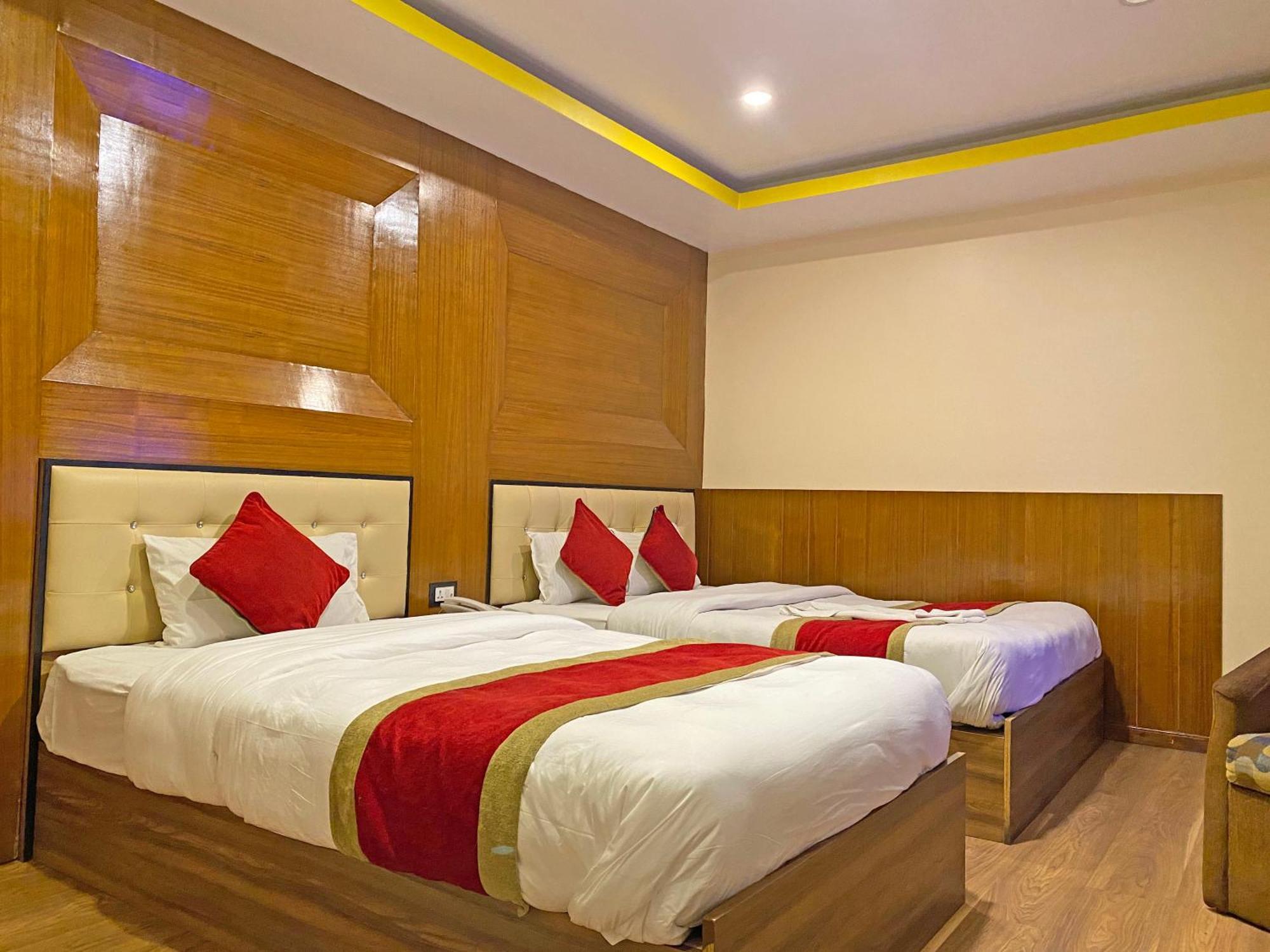 Hotel Airport Holiday Katmandu Kültér fotó