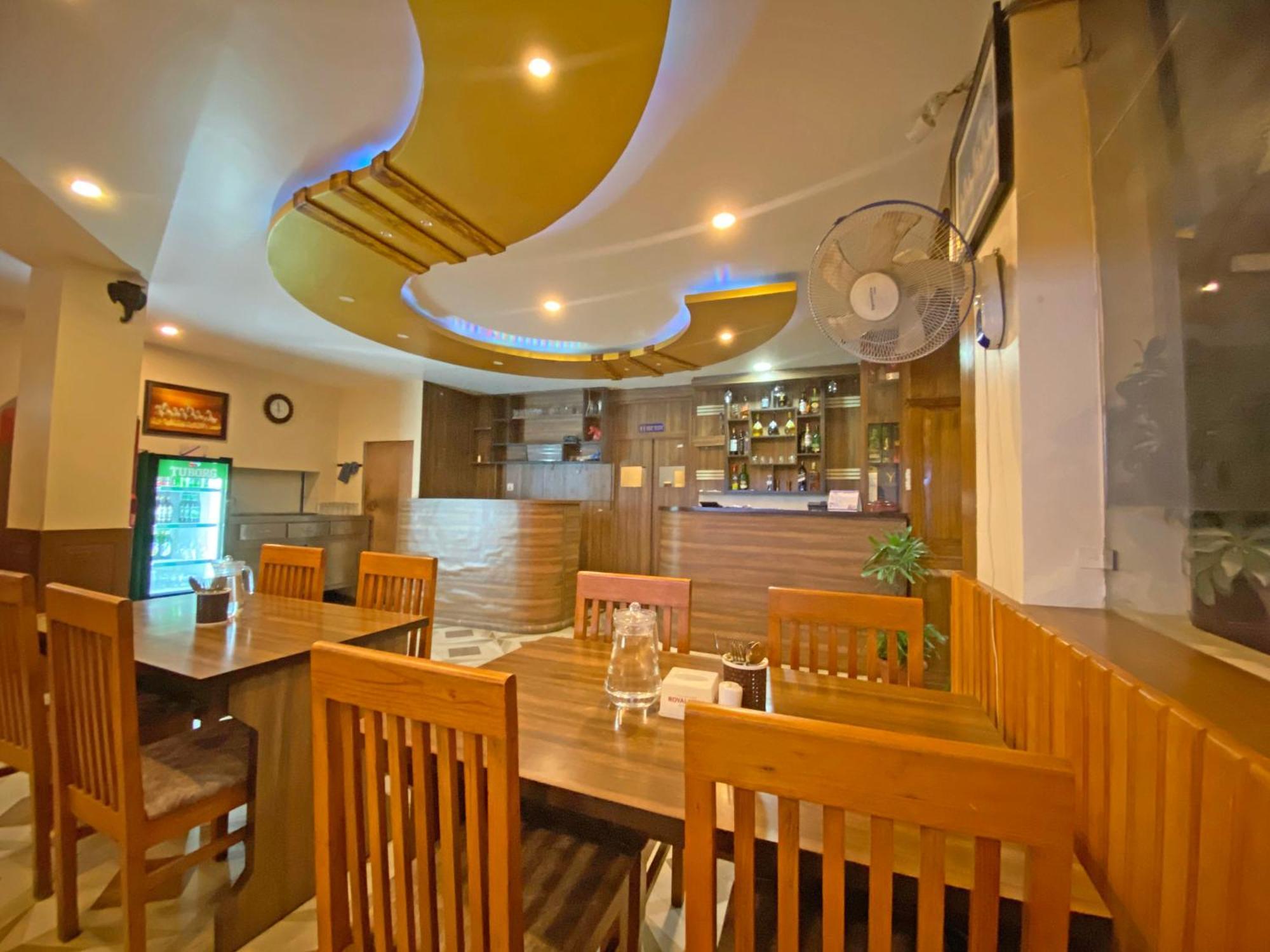 Hotel Airport Holiday Katmandu Kültér fotó