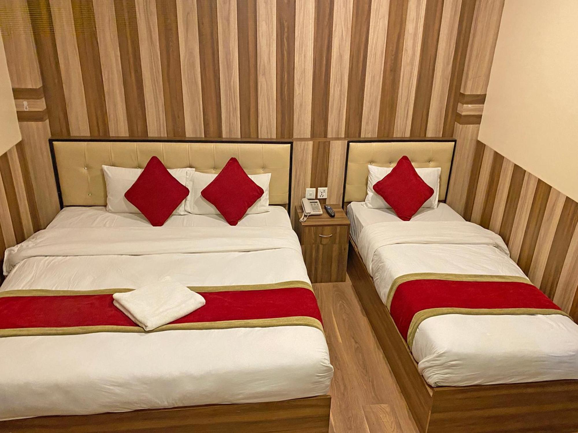 Hotel Airport Holiday Katmandu Kültér fotó