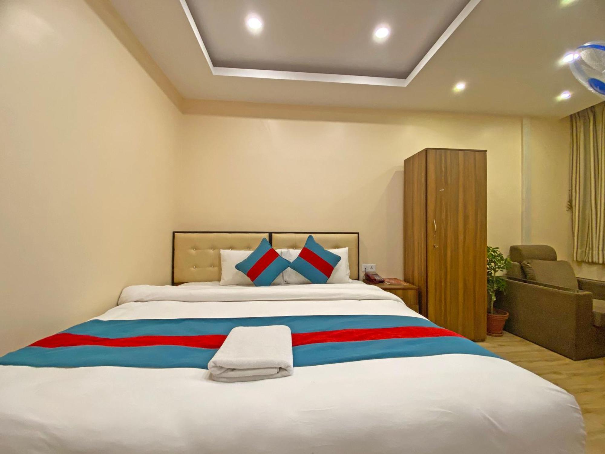 Hotel Airport Holiday Katmandu Kültér fotó